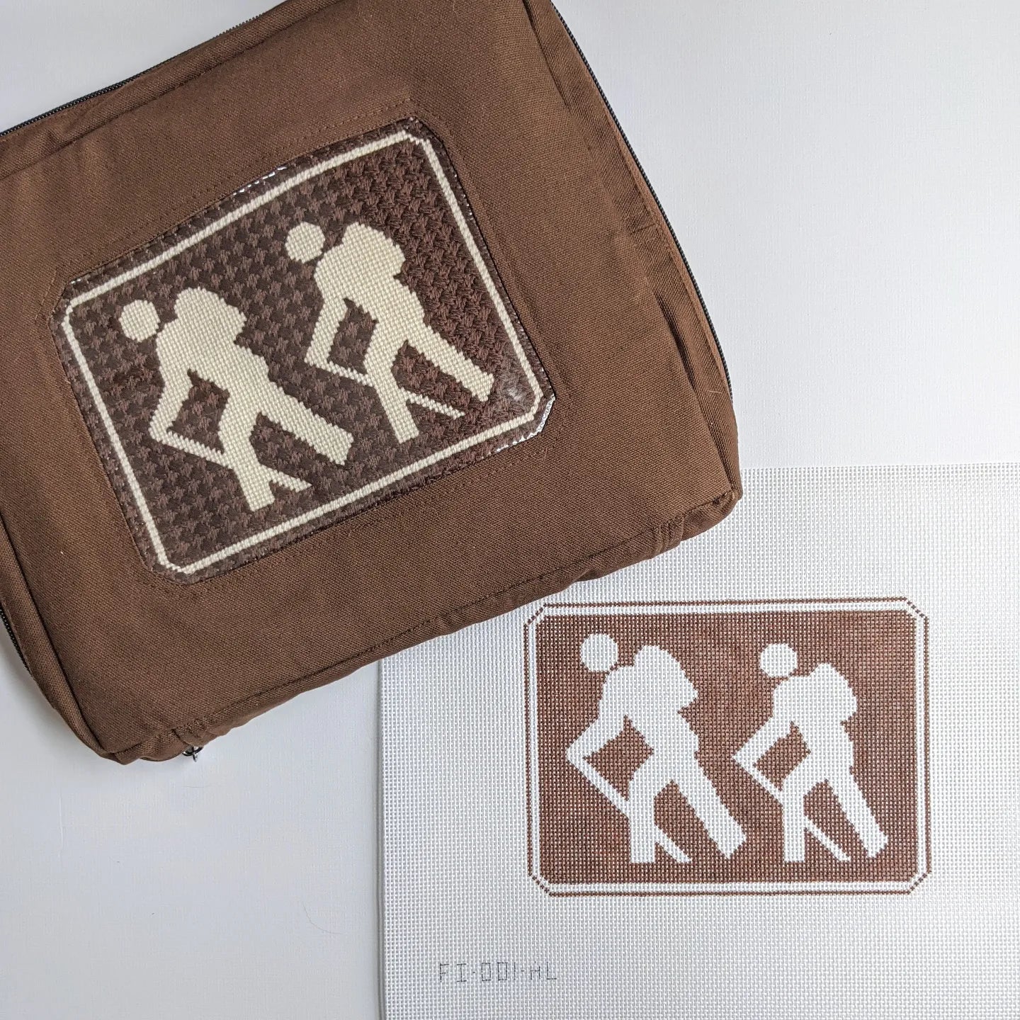 13 Mesh Hiker Recreation Sign